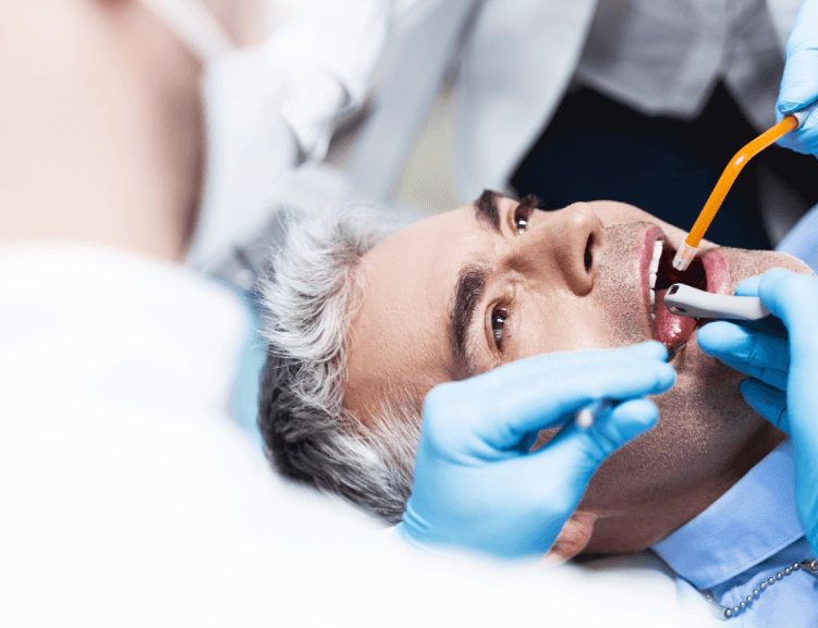 Professionelle Wurzelkanalbehandlung in Usak