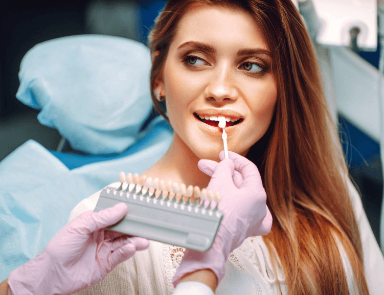 Hochwertige Laminatzähne in Usak