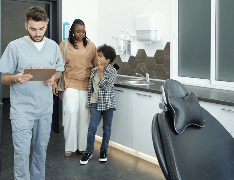 Top-bewertete Behandlung von Zahnfleischerkrankungen in Usak